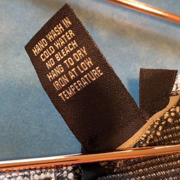 Jules & Leopold black and white cap sleeve blouse - Picture 4 of 4